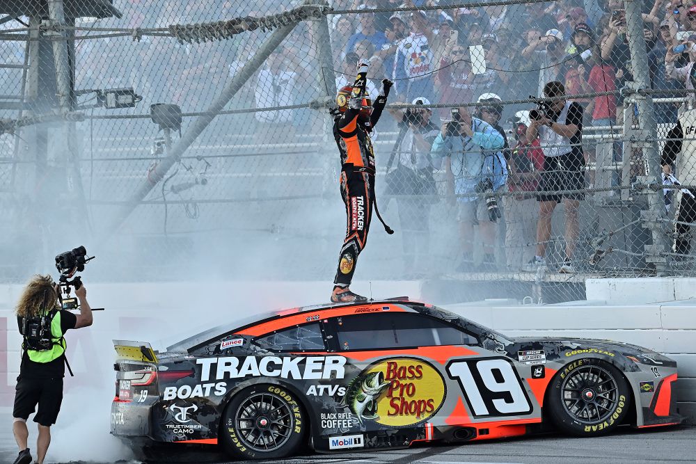2025 1:24 Chase Briscoe No 19 Bass Pro Shops Talladega Race Winner
